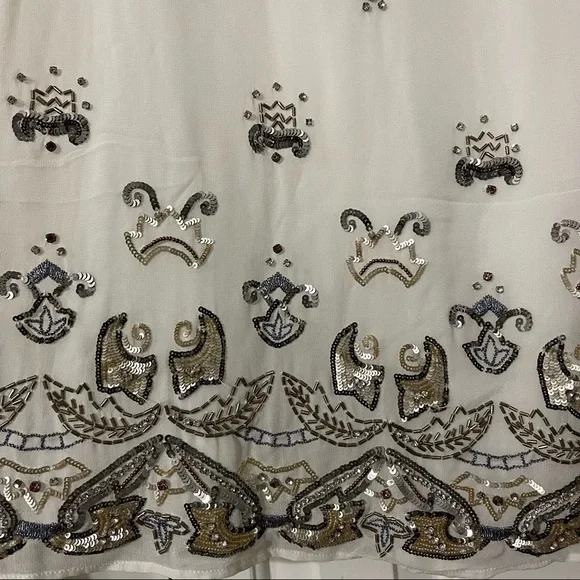 NWOT French Connection Sleeveless Beaded Top - Picture 2 of 5